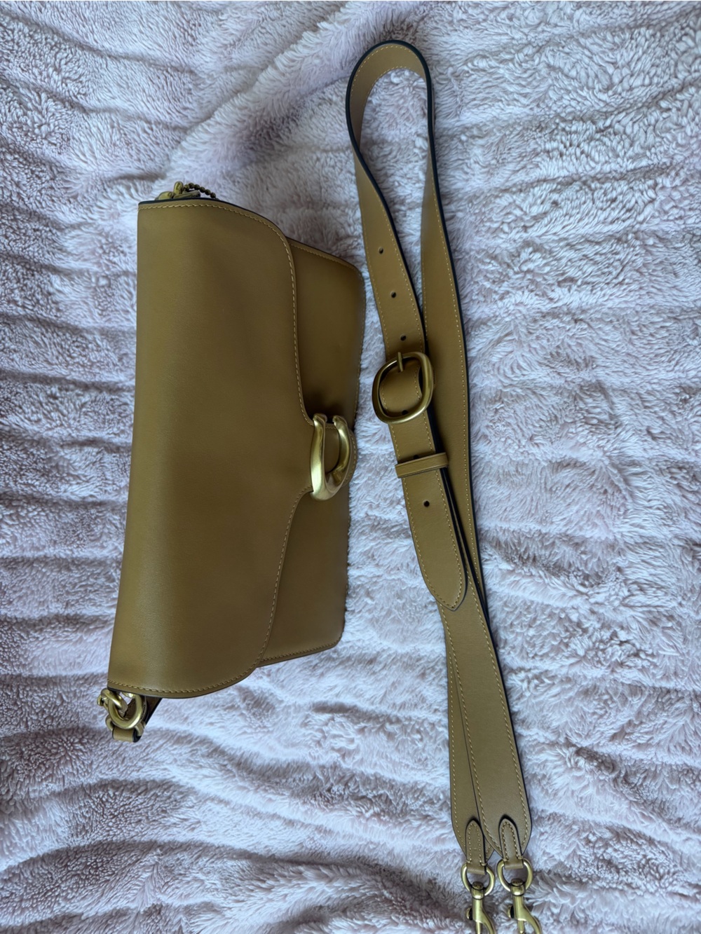 Coach Tabby Should Bag in Honey - Leather Straps & Dust Bag